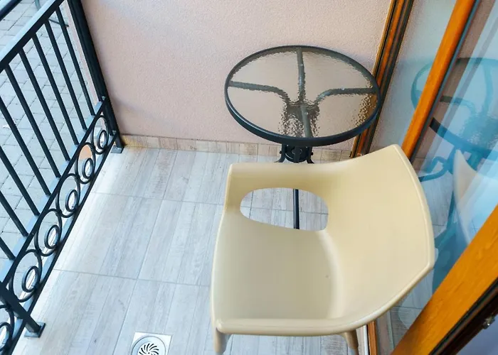 Apartment Karamarkovic 1 *